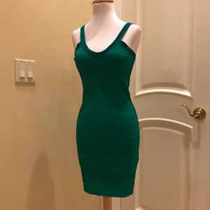NWOT Guess Kelly green knit bodycon dress